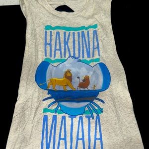 Disney Lion King “Hakuna Matata” Open Twist Back Vintage Tee size Large
